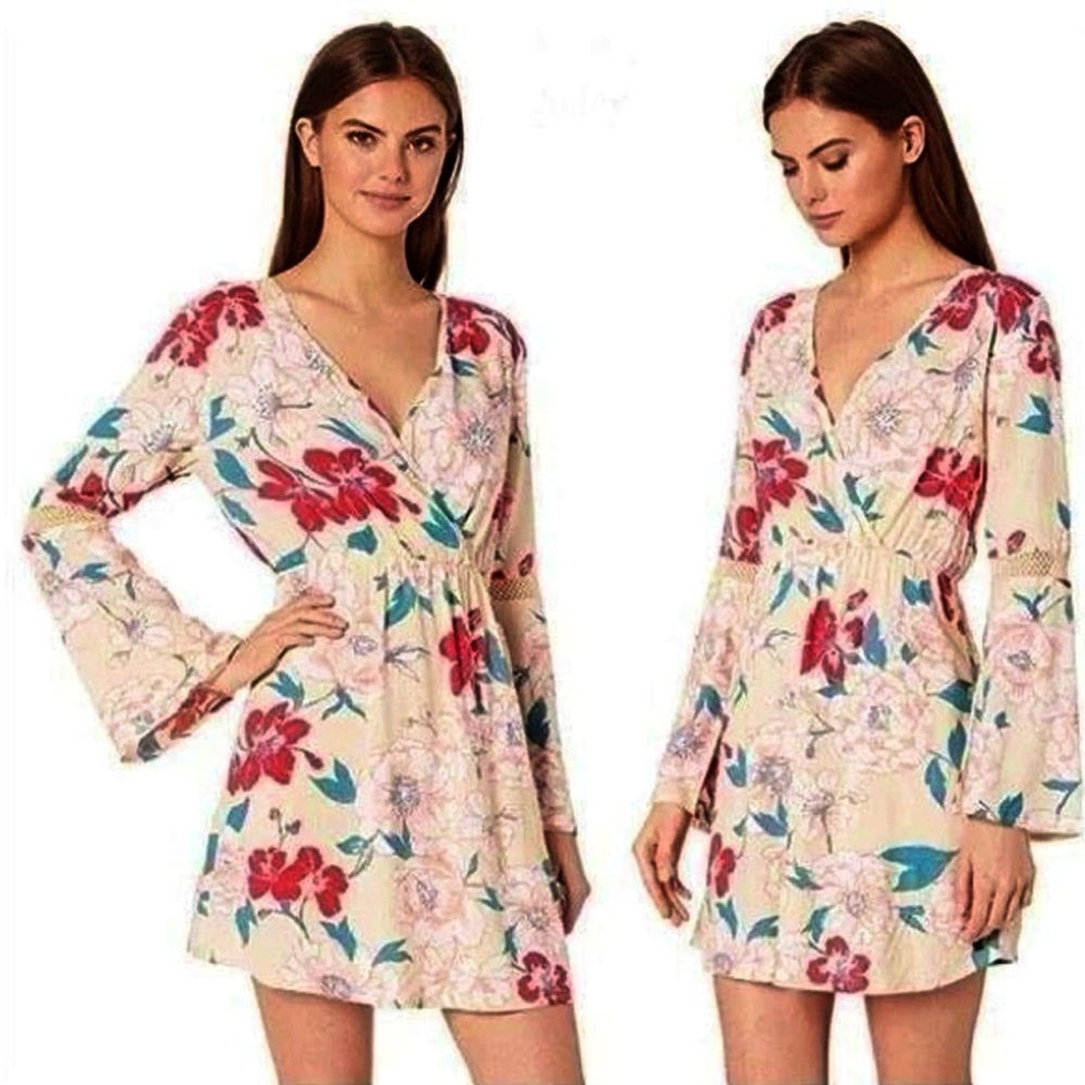 NWT- Roxy Floral Long Sleeve Dress